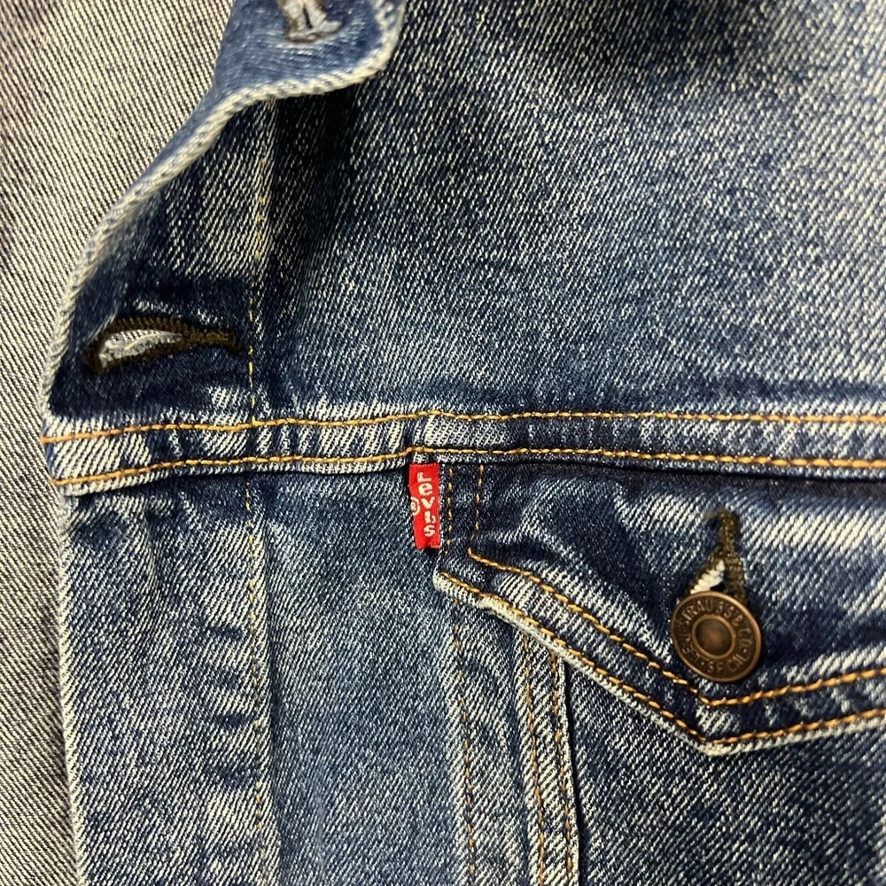 Levi Strauss Classic Denim Button Up Jean Trucker Jacket Size XXL - Picture 9 of 9